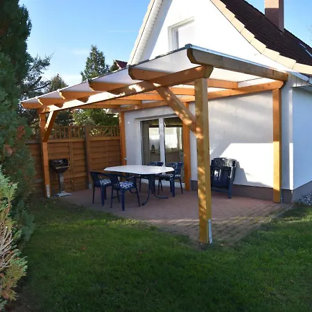 Quaint Holiday In With Sauna Vakantiehuis