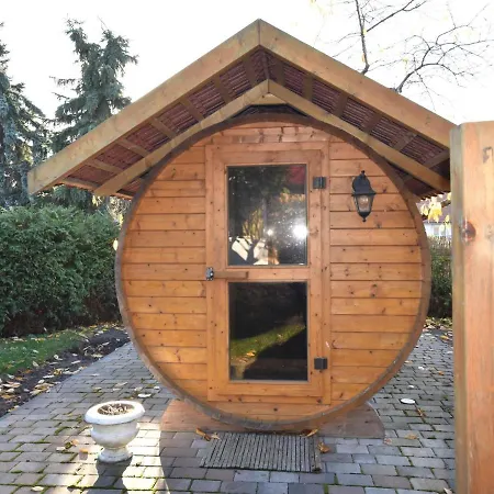 Vakantiehuis Quaint Holiday In With Sauna